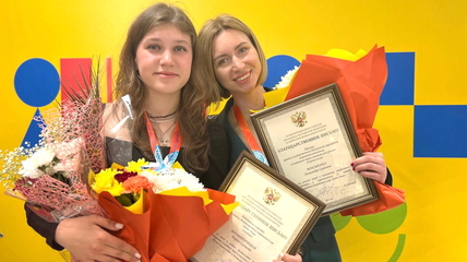 Сноубордистку из Белокурихи и её тренера наградили медалью и благодарственным письмом