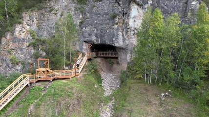 Денисова пещера вошла в топ-30 бесплатных туристических маршрутов России