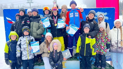 Четыре золота завоевали сноубордисты Белокурихи на стартах в Таштаголе