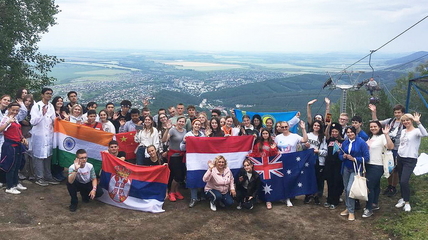 Участники проекта «Здравствуй, Россия!» посетили Белокуриху и поднялись на гору Церковка