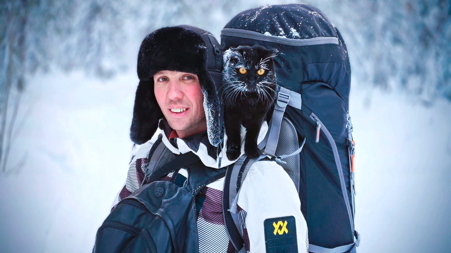 Кошка-путешественница трижды покорила горы Алтая и готовятся к восхождению на перевал Дятлова