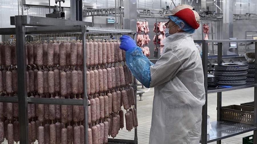 Зараженное африканской чумой мясо свиней попало на прилавки магазинов Алтая