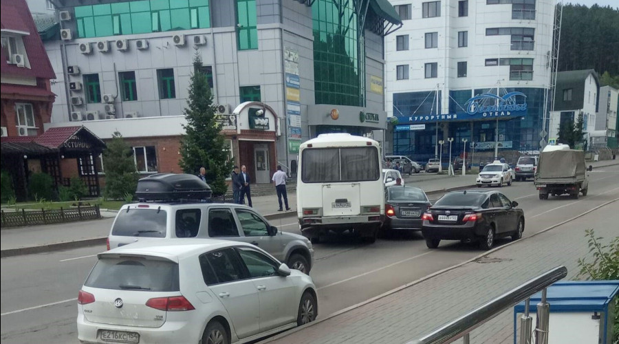 В Белокурихе произошло дорожно-транспортное происшествие