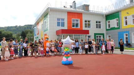 В Белокурихе открылся новый детский ясли-сад «Родничок» на 280 мест