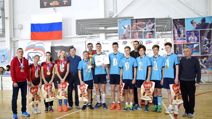 Команда школы №1 Белокурихи выиграла Кубок Школьной волейбольной лиги «ПАЙП»