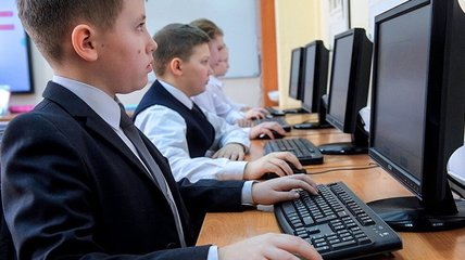 Для российских школьников создали отдельную соцсеть