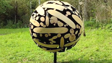 На терренкуре в Белокурихе установили арт-объект, вызвавший споры