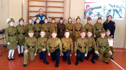 Сотрудники белокурихинской Госавтоинспекции приняли участие в проведении смотр-конкурса песни и строя, посвященное празднованию 23 февраля