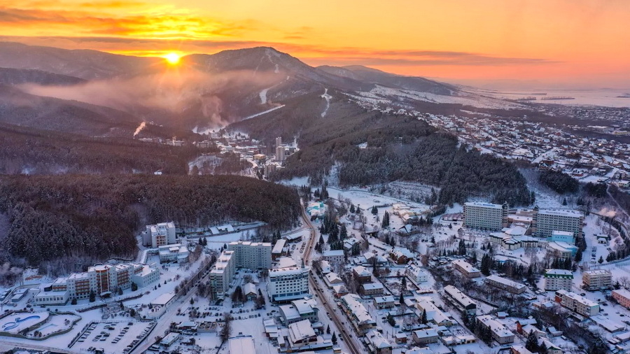 Фотограф Слава Степанов показал, как выглядит Белокуриха с высоты птичьего полета