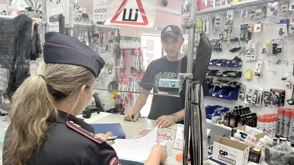 Сотрудники Госавтоинспекции провели рейд по пунктам проката, АЗС и транспортным организациям