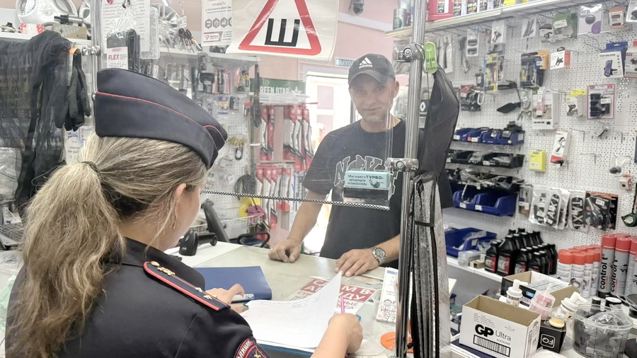 Сотрудники Госавтоинспекции провели рейд по пунктам проката, АЗС и транспортным организациям