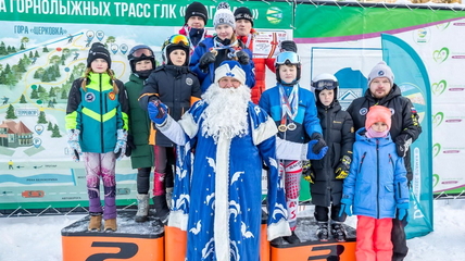 Более 160 горнолыжников Сибири и Казахстана разыграли в Белокурихе Кубок Деда Мороза