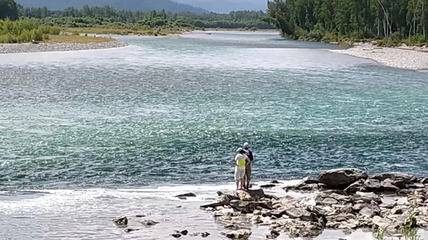Суд вернул свободный доступ к берегу реки Катуни на Алтае