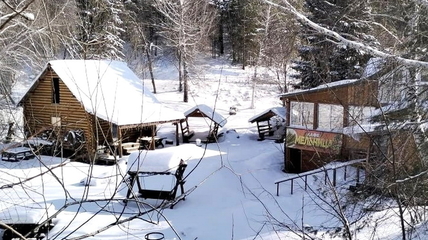 Суд обязал снести популярное кафе на курорте Белокурихи