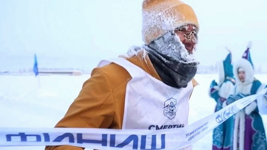 Алтайский экс-футболист Алексей Смертин отморозил палец на 50-километровом забеге в Якутии