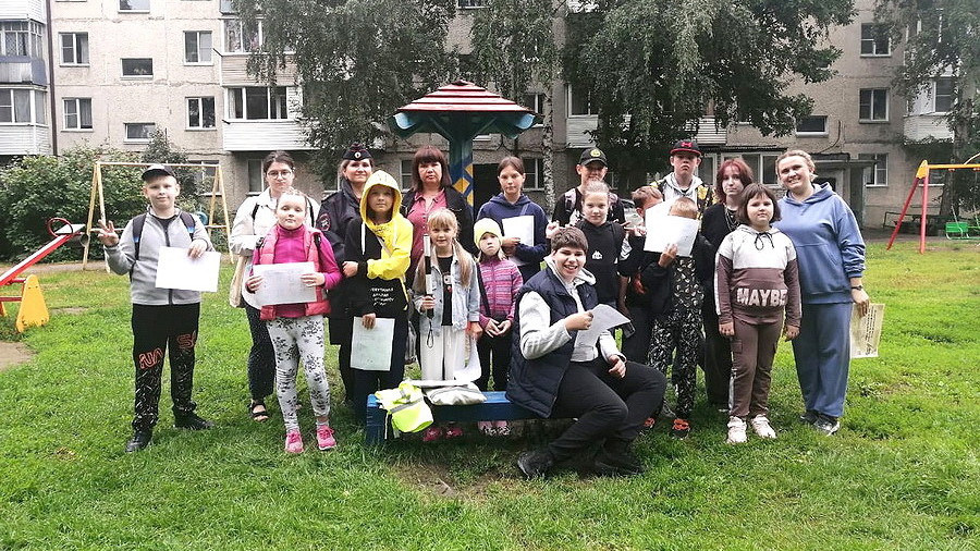 В Белокурихе прошло мероприятие «Безопасные дворы для веселой детворы»