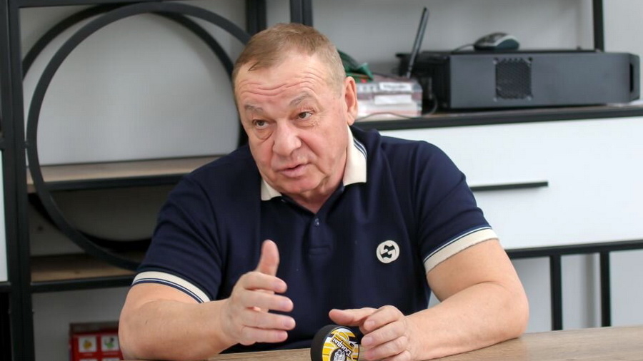 Основатель хоккейной школы рассказал о развитии спорта в поселке на Алтае