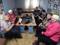 Жители Белокурихи вяжут одежду и закупают продукты участникам СВО