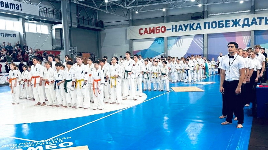 Белокурихинский каратист занял II место на соревнованиях в Новосибирске