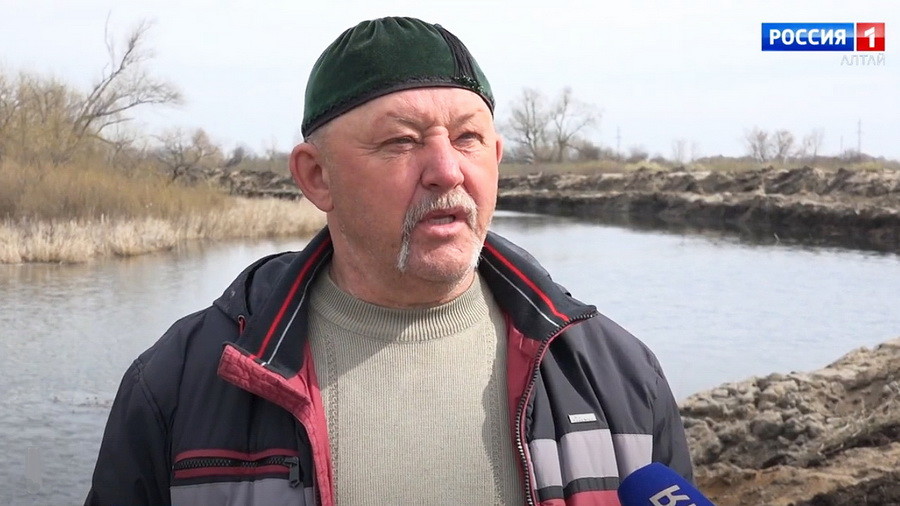 Жители Смоленского района пытаются остановить стройку на озере Комлево