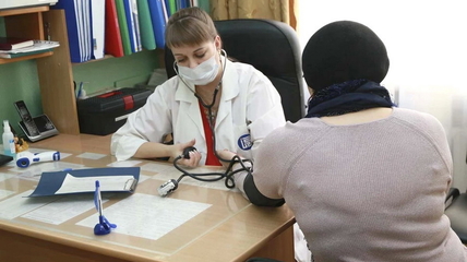 Стало известно, как будут работать поликлиники и больницы Алтайского края на майские праздники