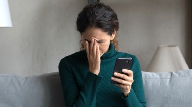 Bad,News,On,Screen.,Confused,Frustrated,Young,Latin,Lady,Cover